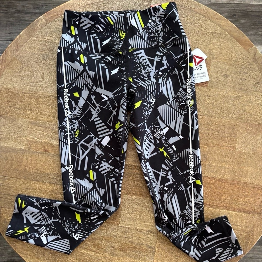 Reebok Athletic Leggings Women's Black Geometric Print Capri XS